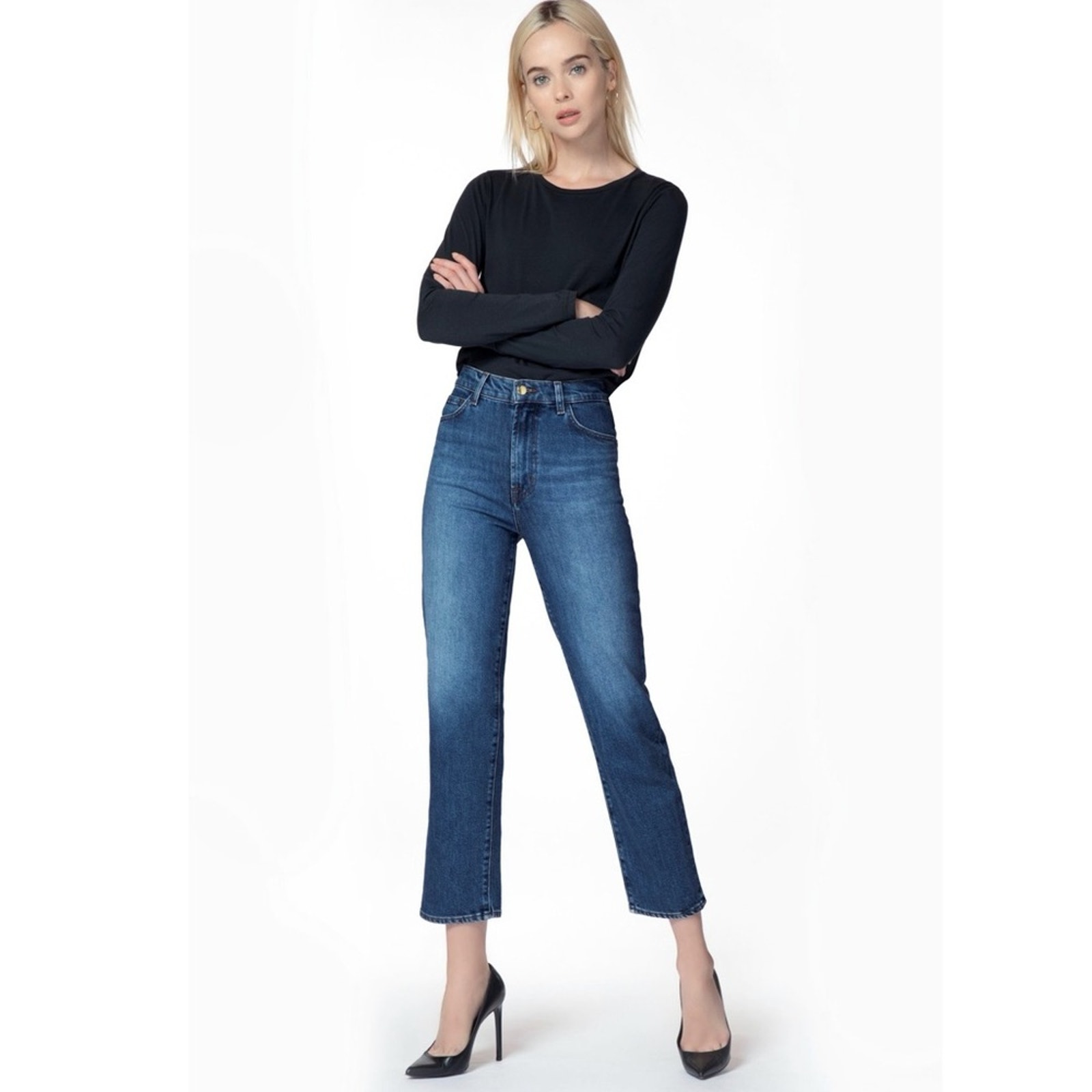 J Brand  Straight Leg Jeans In Monaco  25